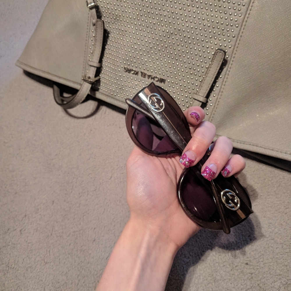 Authentic Gucci sunglasses - Picture 3 of 11